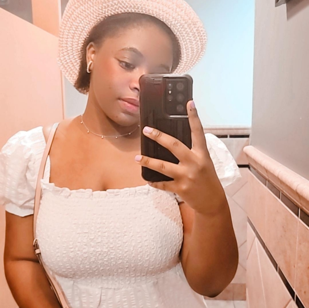 Meet your Posher, Georgina